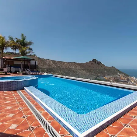 Villa Romantica Lovely 4 Bedroom Private Heated Pool *