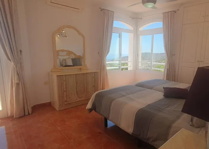 Romantica Lovely 4 Bedroom Private Heated Pool Villa *